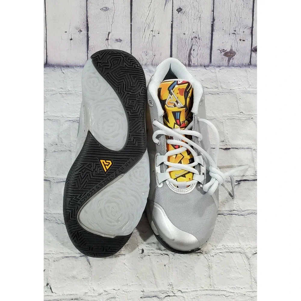Nike Zoom Freak 1 Basketball Shoes KIDS 7Y Grey Graffiti BQ5633-005 Sneakers